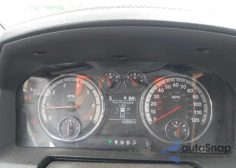 2010 Dodge Ram 1500 Slt/Sport/Trx z USA, uszkodzony, nr VIN 1D7RV1GT4AS239058